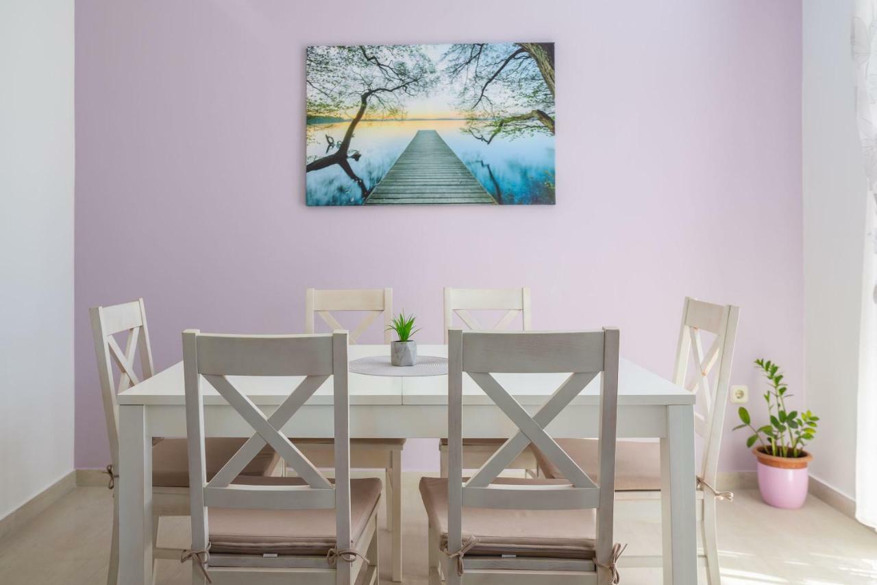 Villa Rozana - Beachfront Wellness Retreat Seget Vranjica Buitenkant foto